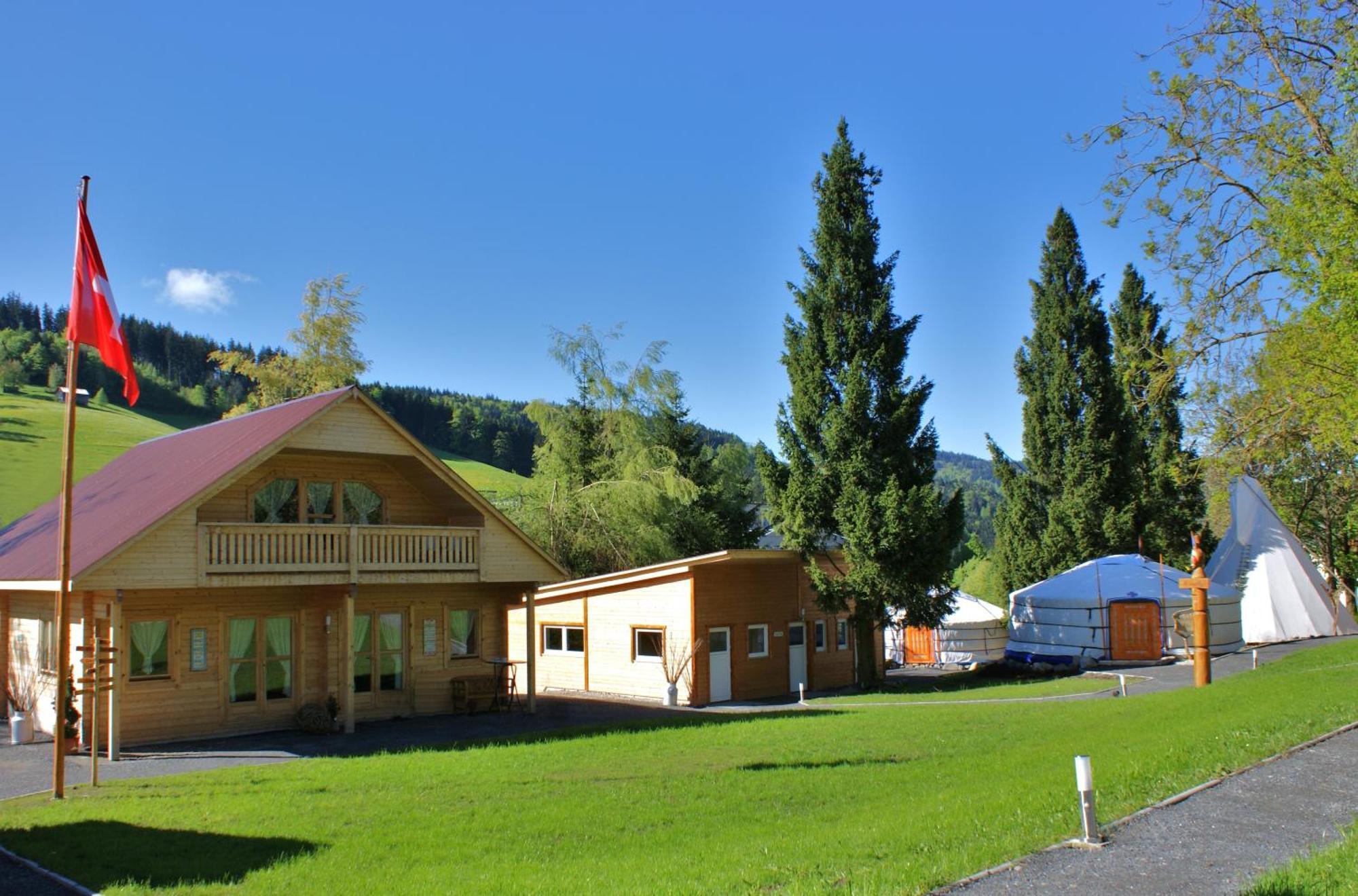 Villa Donkey Chalet Degersheim Eksteriør bilde