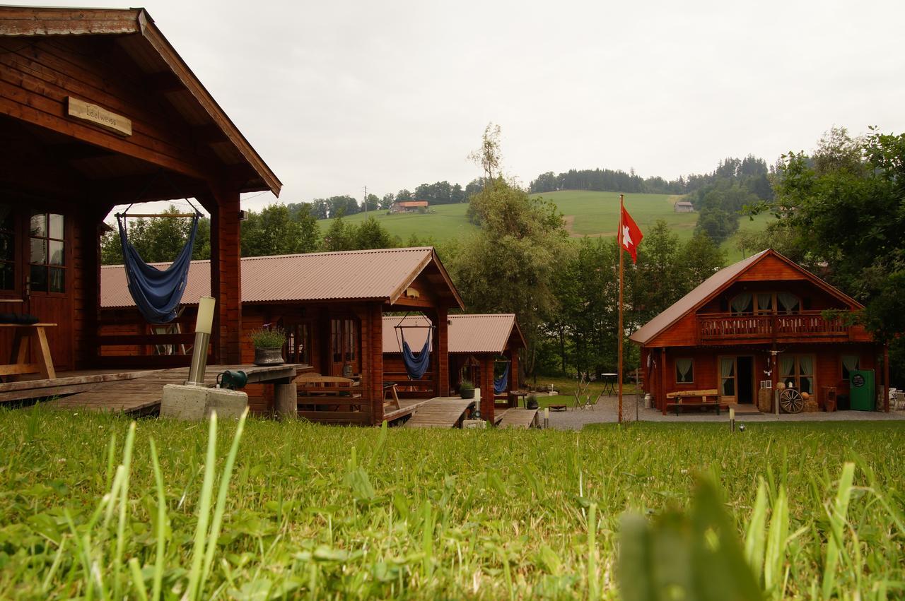 Villa Donkey Chalet Degersheim Eksteriør bilde